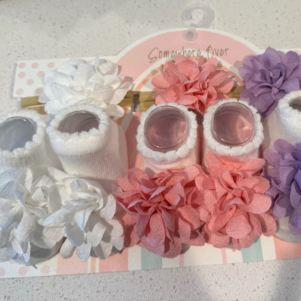 Danbar Baby Girl Floral Sock & Headbands - White, Pink, Purple